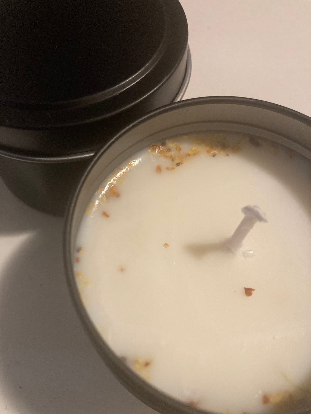 4oz Scented Kpop Candle: Ppigeudeok (NCT127)