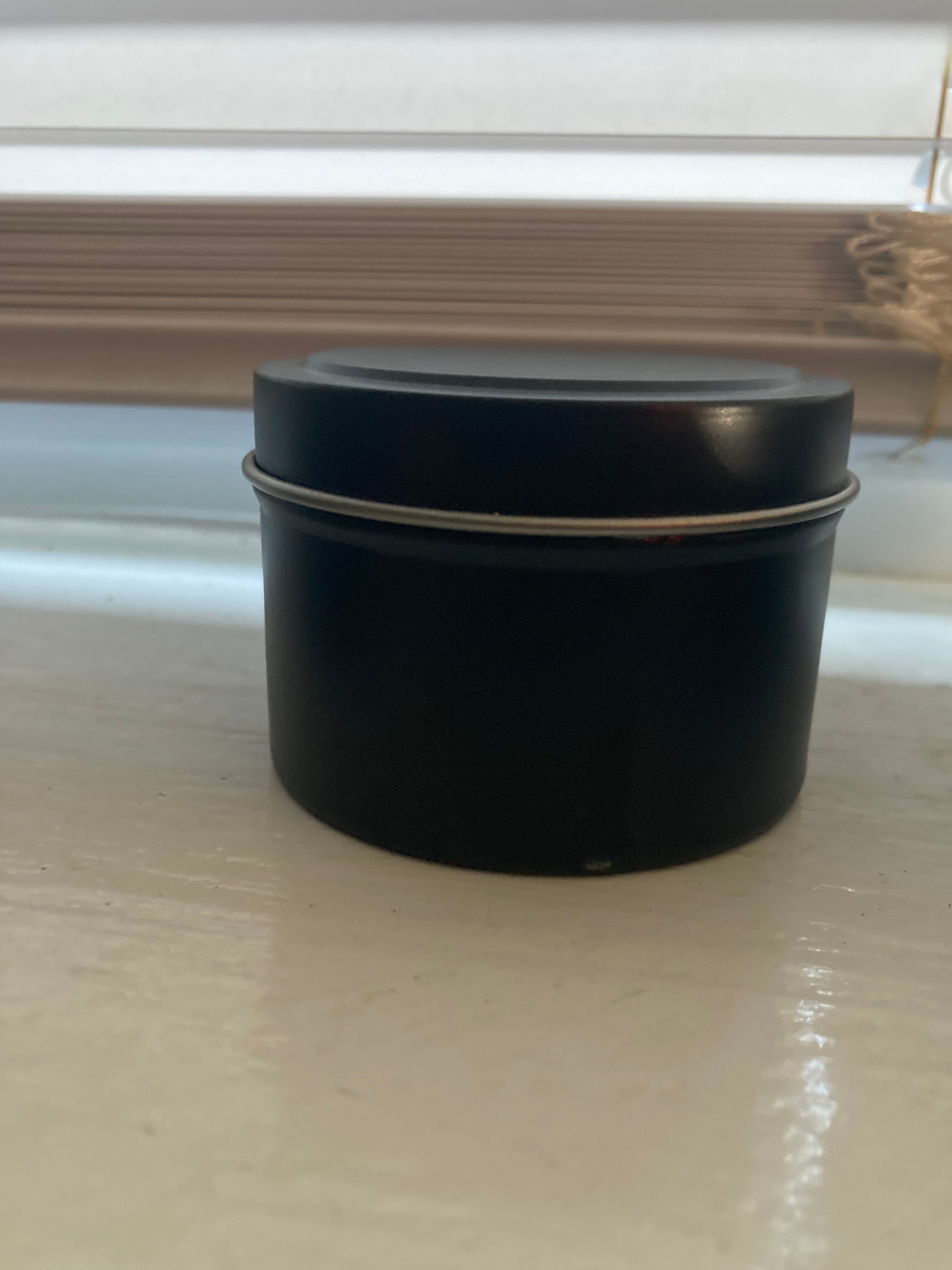 4oz Scented Candle: Moonstruck (Enhypen)